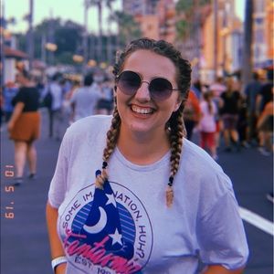 Meet your Posher, Taylor